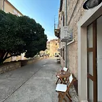 Apartment San Pietro Supetar